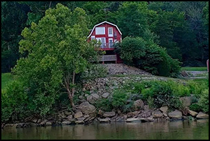 Ohio River Cabins - On The Rocks
