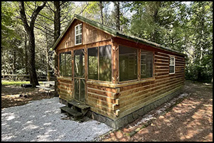 Twin Lakes Country Cabins - Life's A Hoot